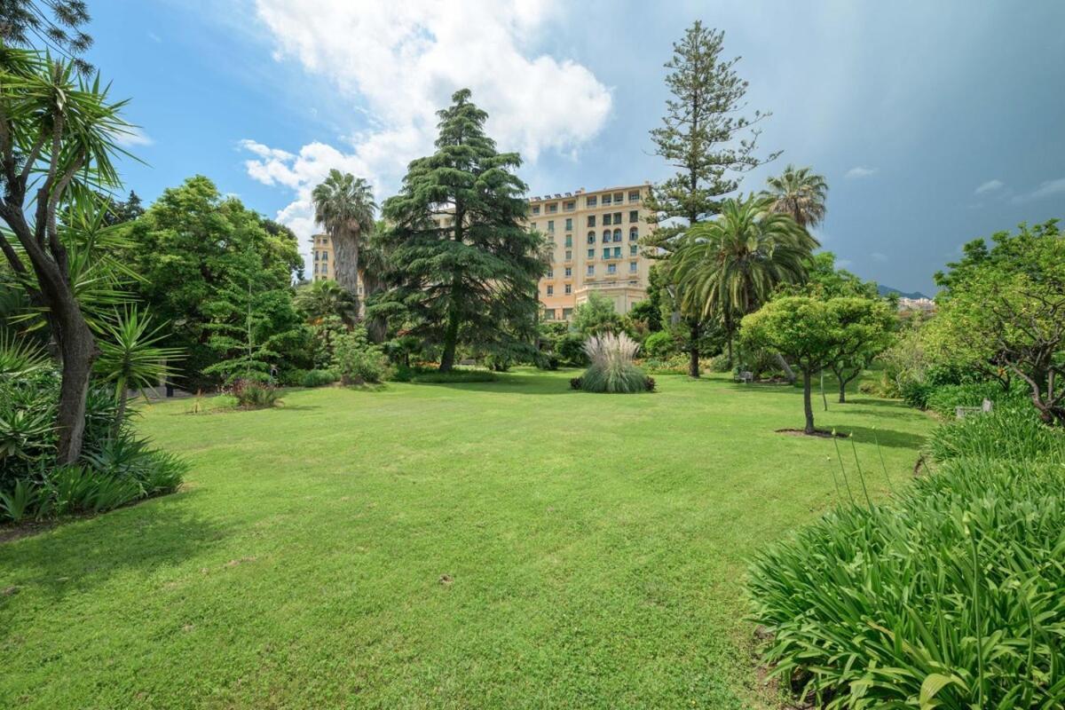Le Coq Imperial - Parking - Spacieux Menton Eksteriør billede